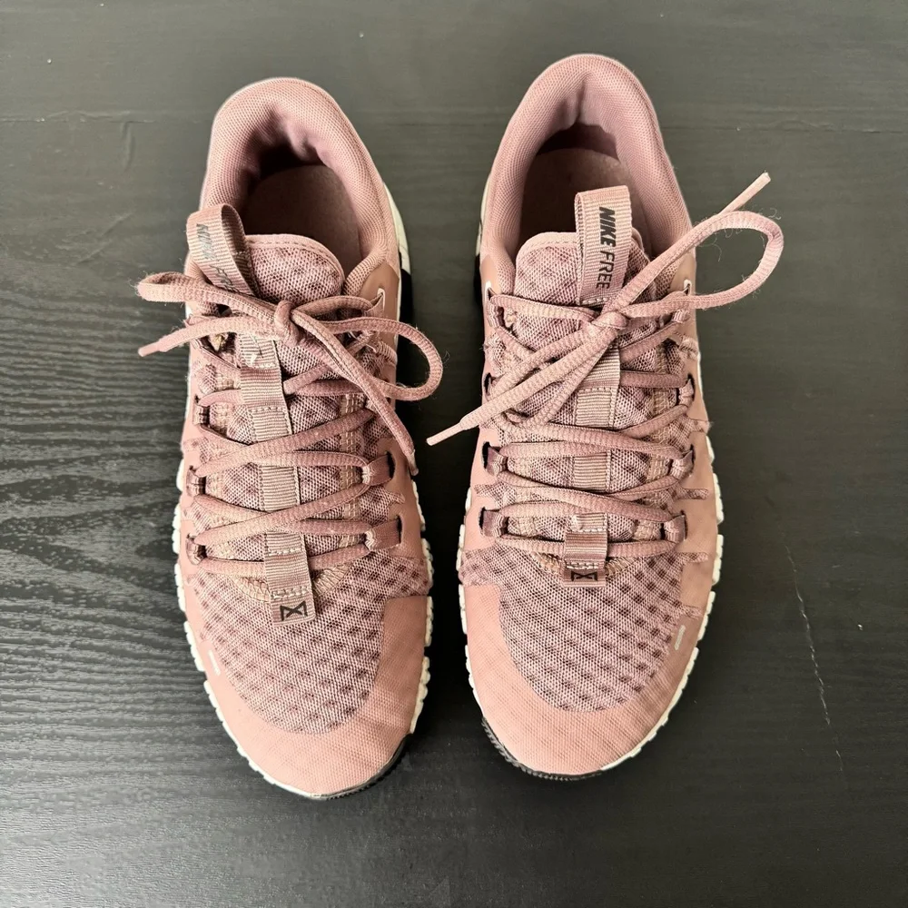 Nike Free Metcon 5 Smokey Mauve Women's Training Shoe.  Size 10